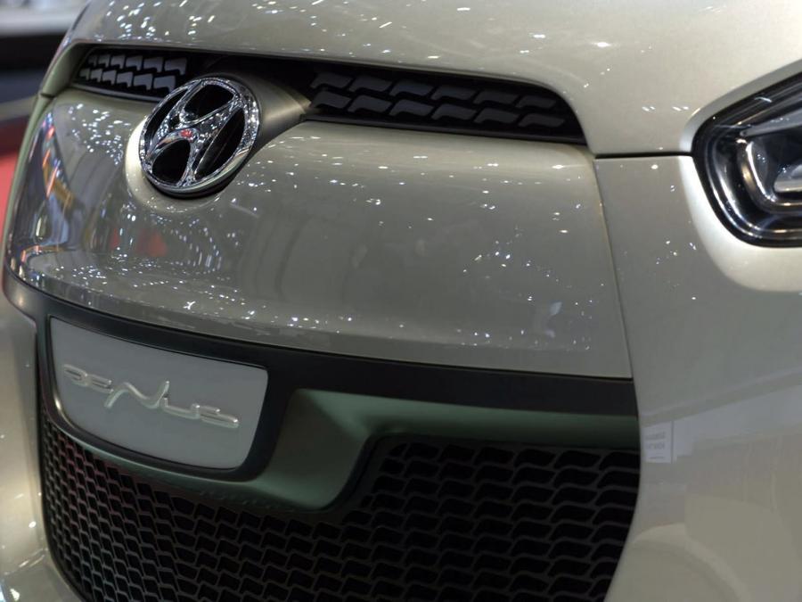  Hyundai HED-2 Genus Concept 2006 года  (фото 16 из 56)